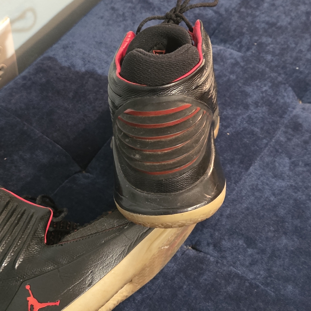 Jordan Black and Red Logo Sneakers - Picture 5 of 8